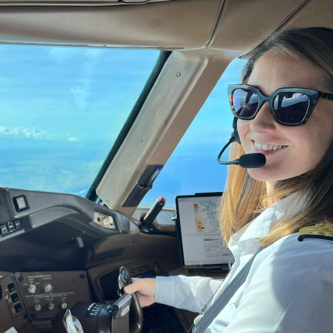 femme pilote avion